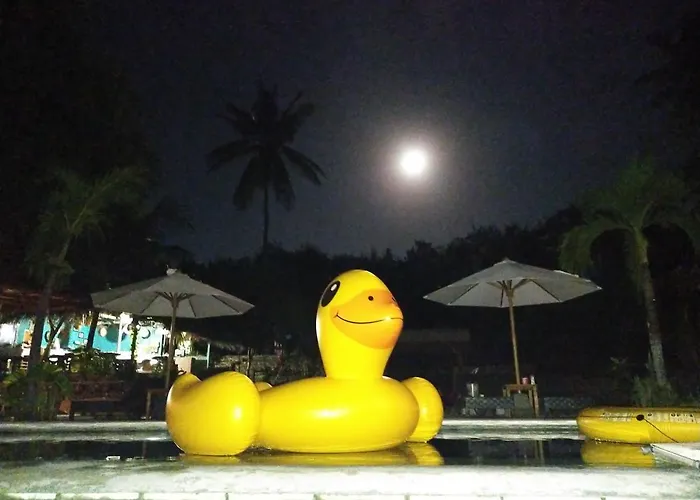 ロッジ Gading Tree House Batununggul