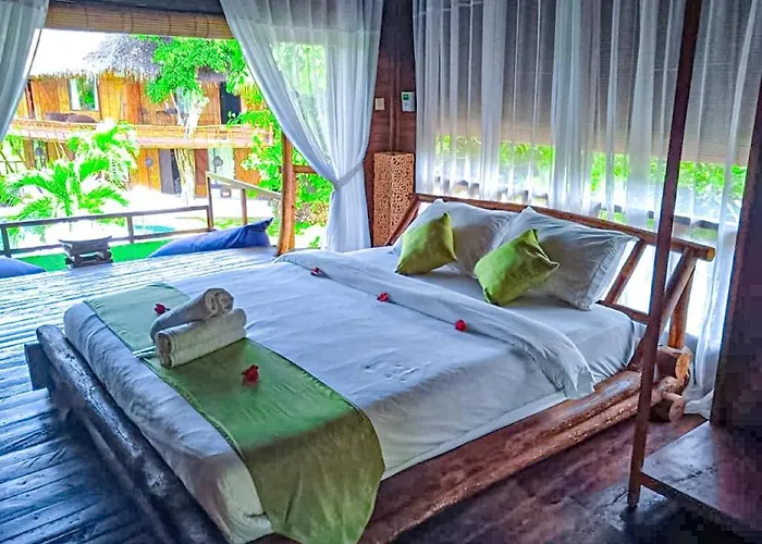 Gading Tree House ロッジ Batununggul