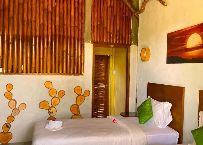 Gading Tree House ロッジ Batununggul