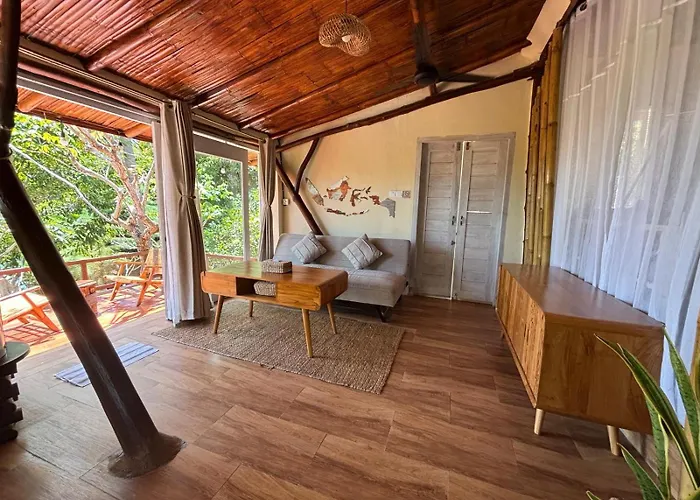 Gading Tree House * Batununggul