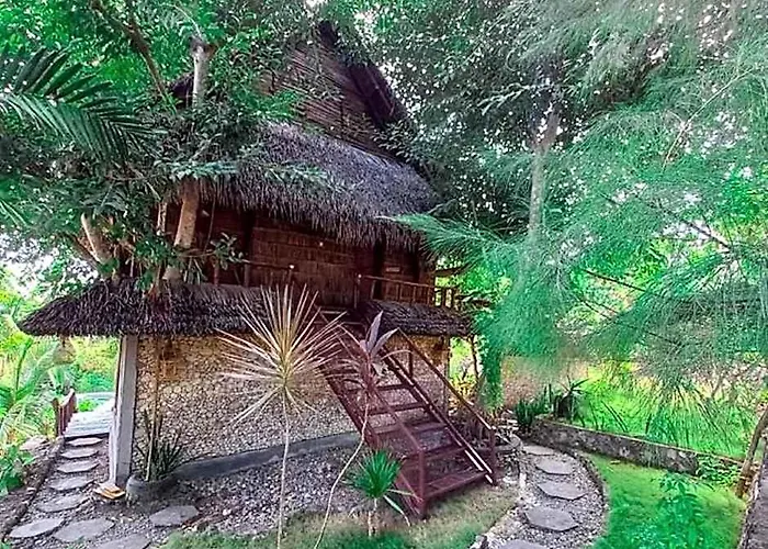 ロッジ Gading Tree House Batununggul